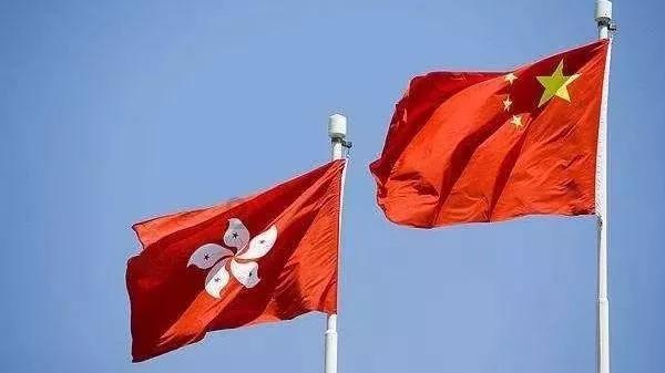 冰洞逃生