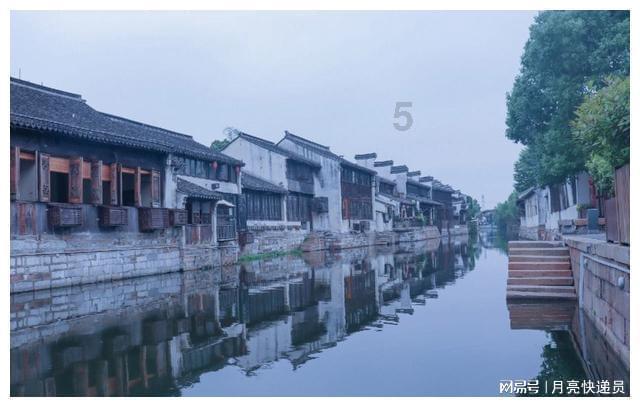逃出美丽度假胜地