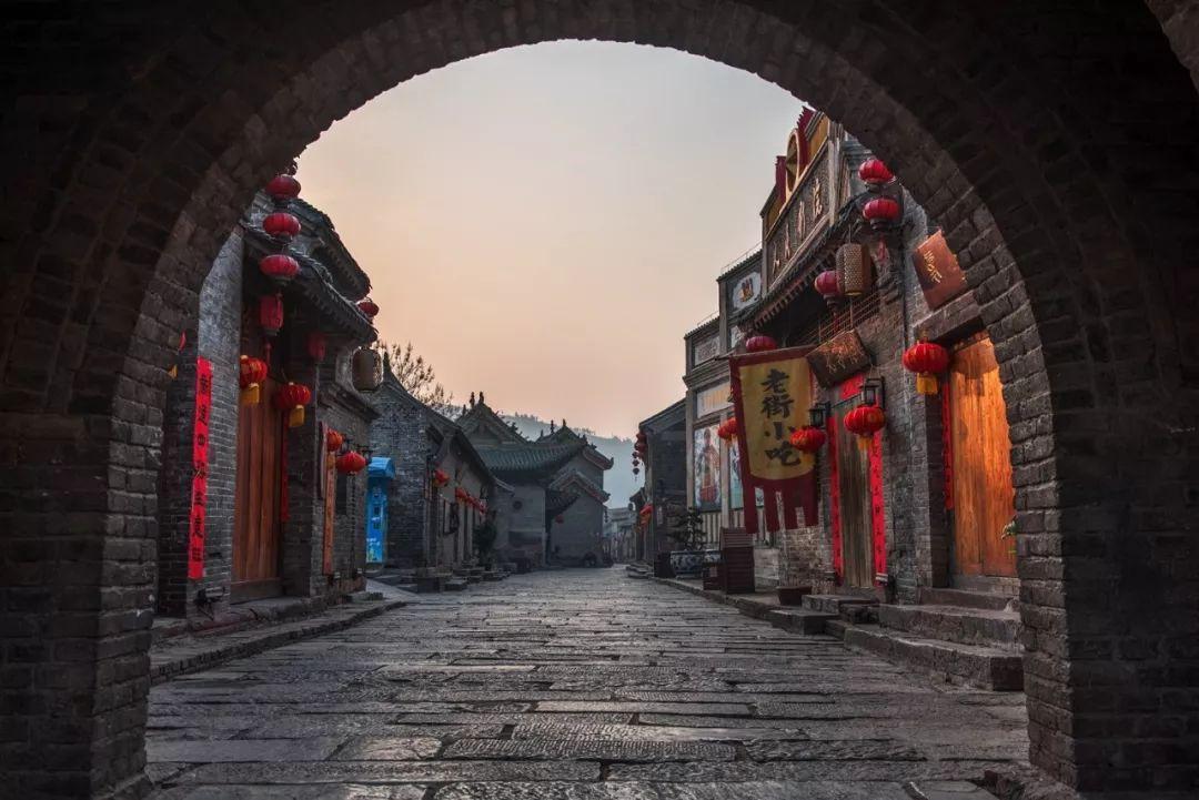 追寻鞋子的历史之旅：“从原始兽皮到现代超纤”